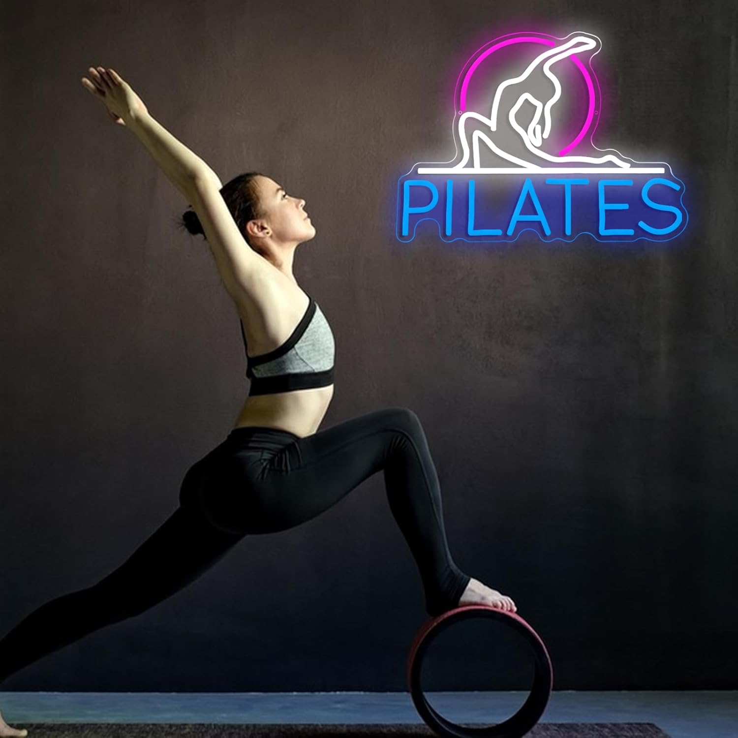 Pilates Neon Sign Yoga Studio  - đánh giá và giá Pilates Yoga Room